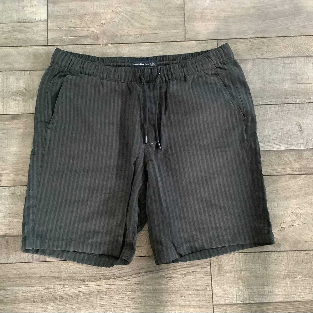 Abercrombie & Fitch mens XL cotton short